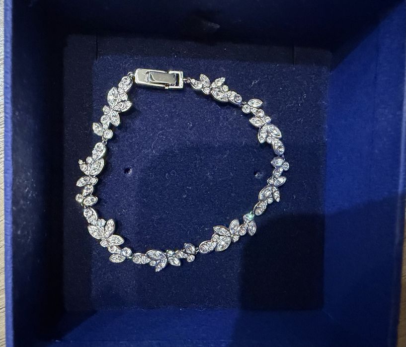 Комплект от Swarovski