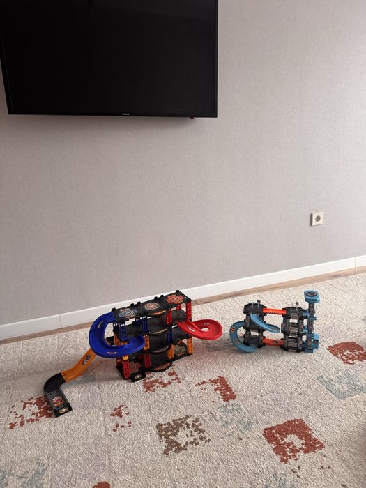 Продам парковку доя машинок