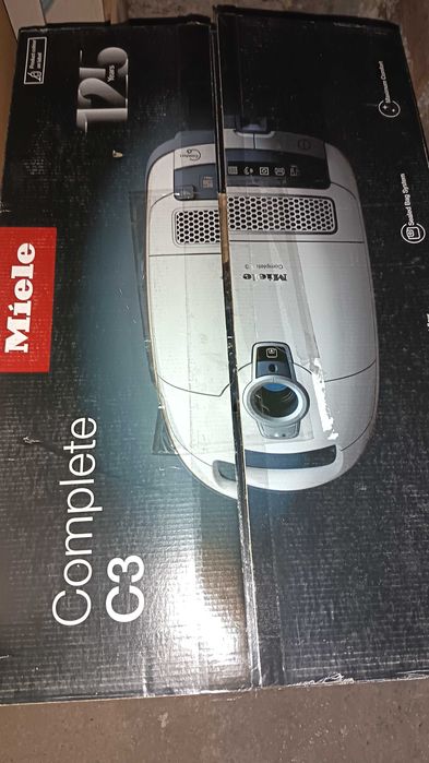 Прахосмукачка Miele C3 125 Edition Petrol