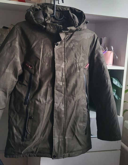 Продам куртки, осень и зима