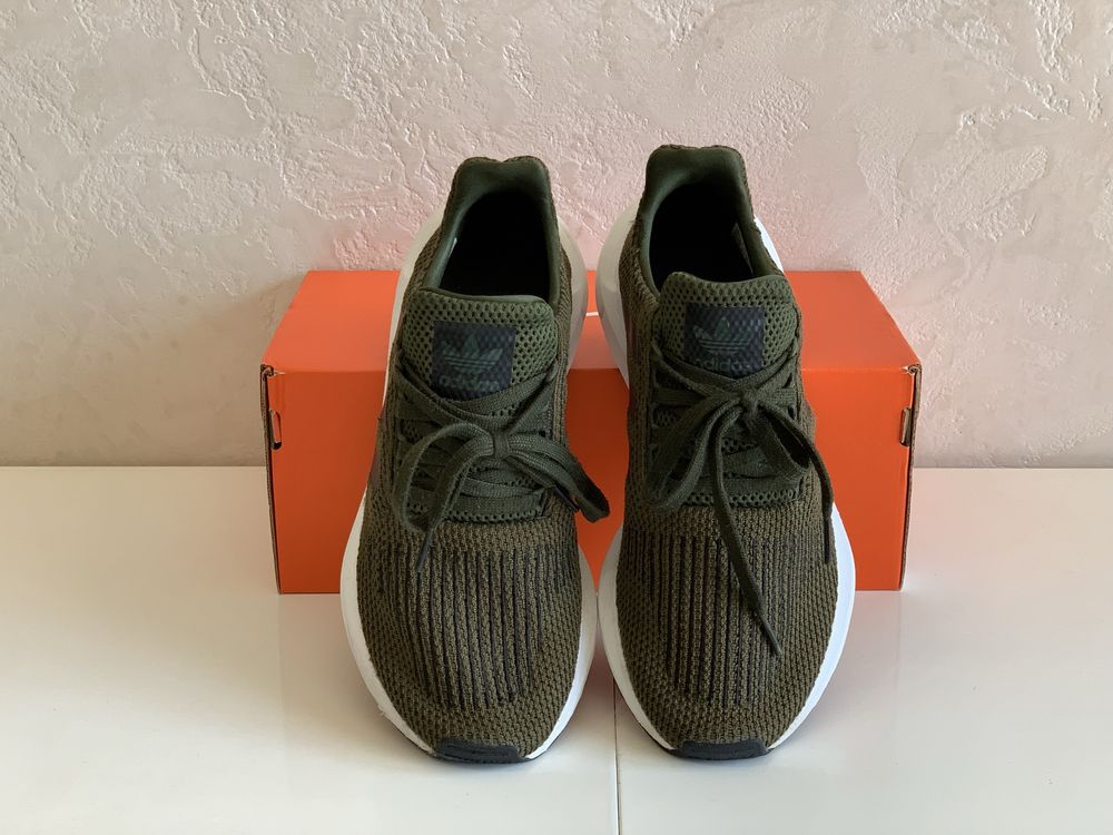 Swift run night cargo hot sale