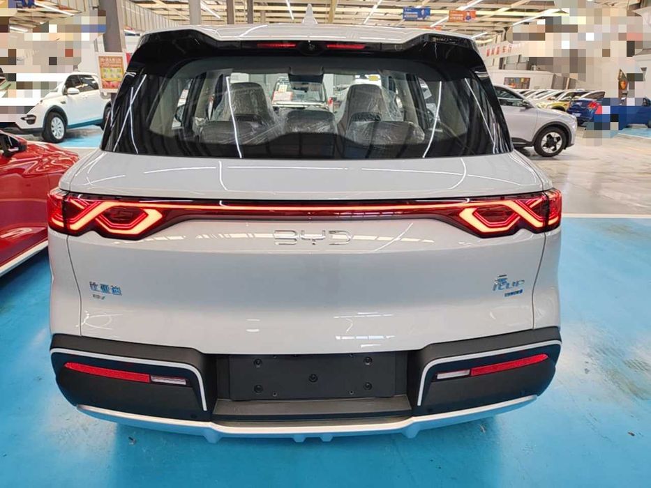BYD Yuan UP Intelligent Driving Version 401 KM Dynamic Edition