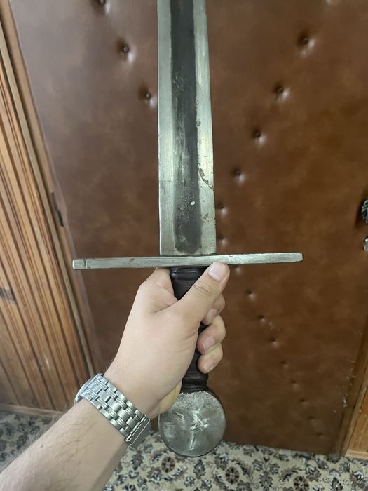 Средновековен меч