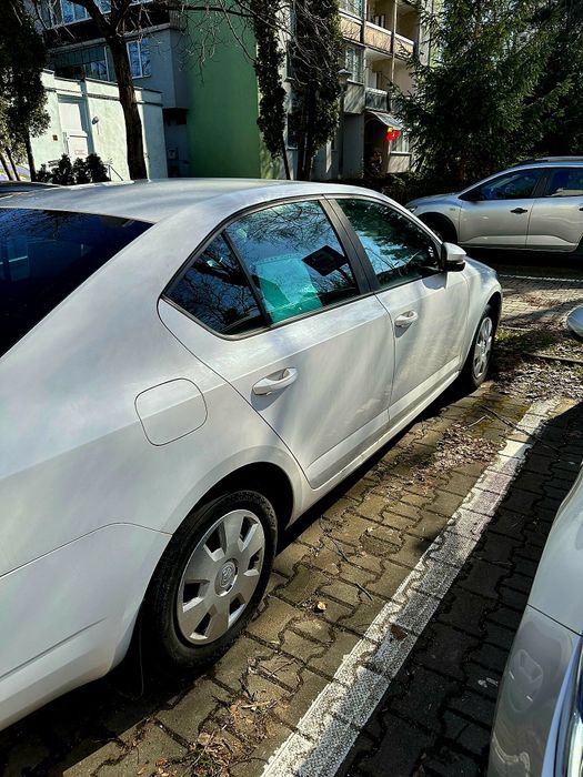 Vând urgent autoturism skoda!!!
