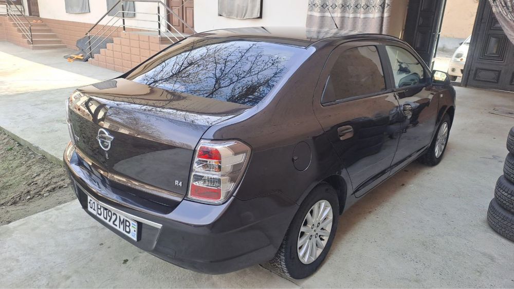 Chevrolet cobalt 2018