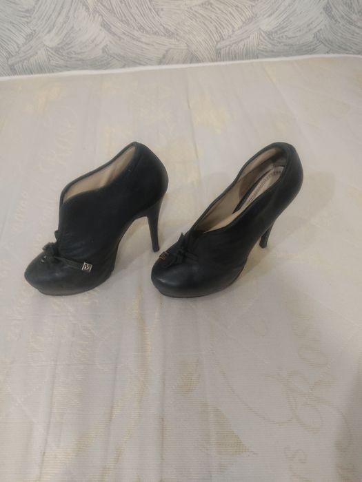 Продаются ботфорты, батальон,басаножка.