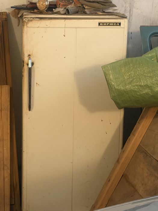 Холодильник Бирюса