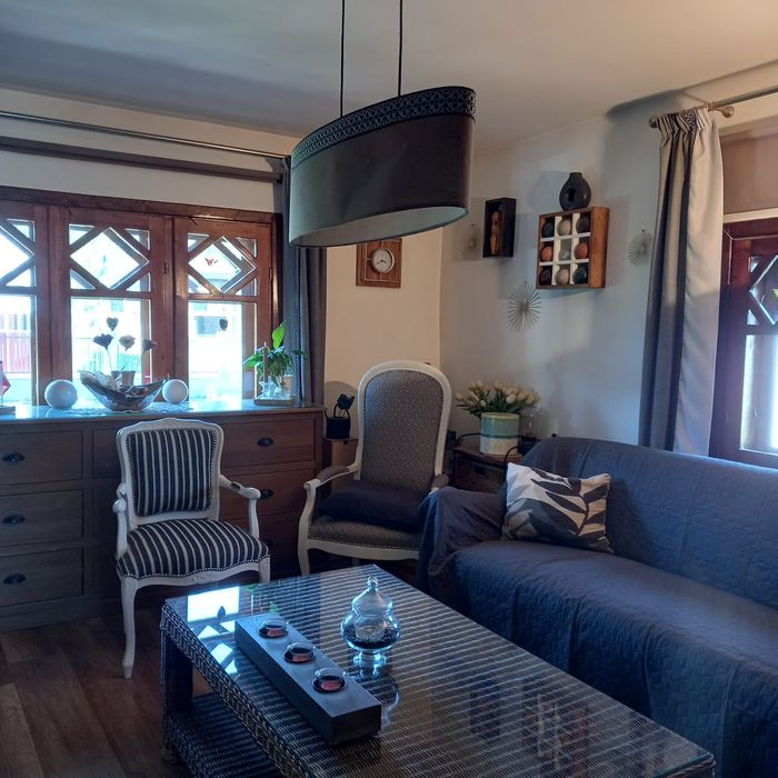 Casă,teren si anexe de vânzare