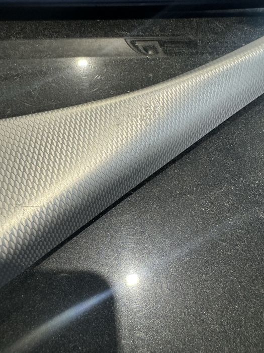 Интериорни лайстни бмв ф20 м135и bmw f20 лайстни карбон