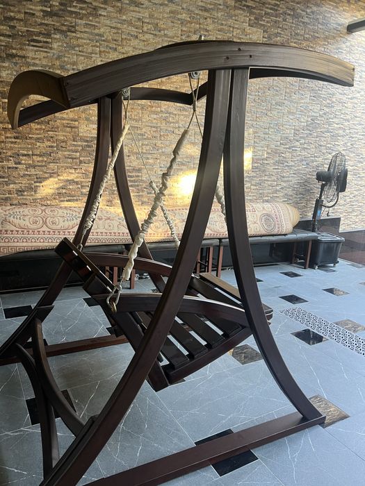 Деревянные качели