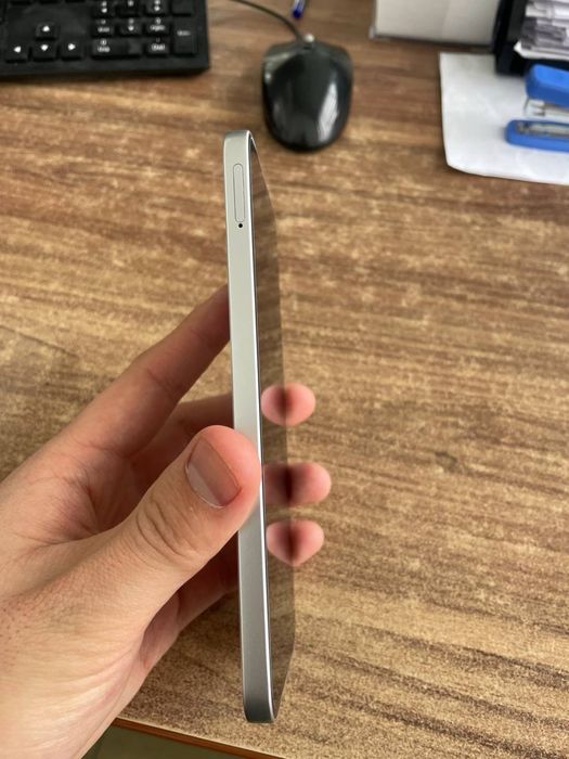 Продам Honor x8c