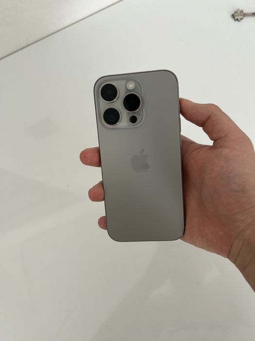 Продам айфон 15 про с минусом