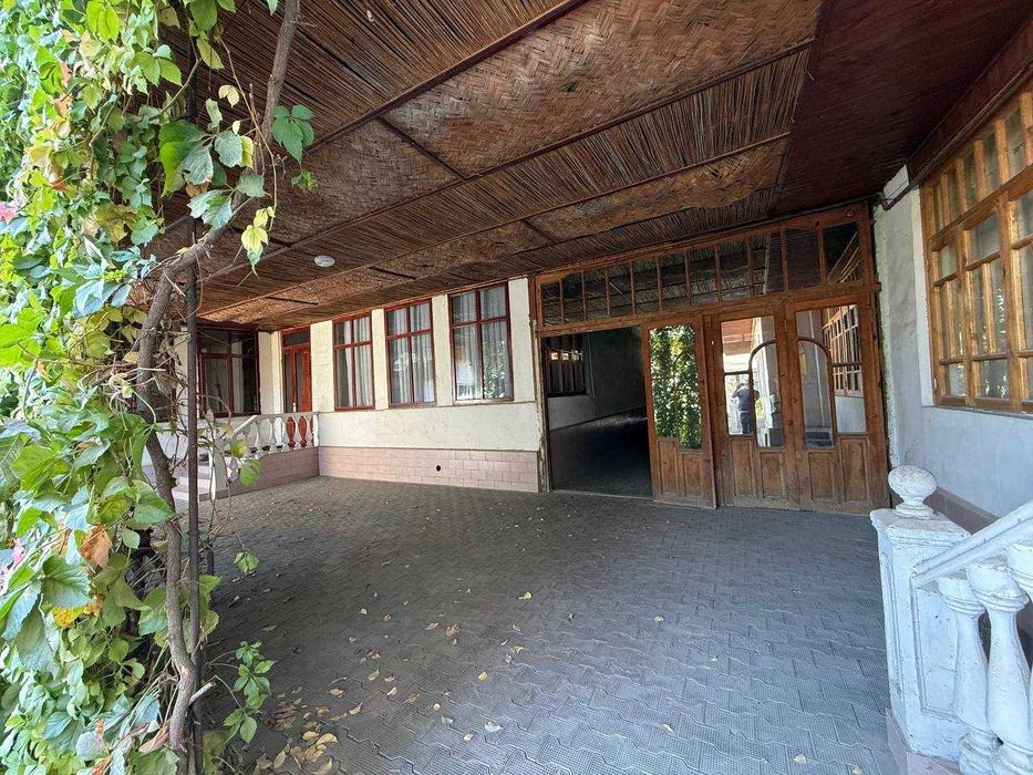 Уч кахрамон, 10 соток в аренду под бизнес вдоль Чимкентского тракта