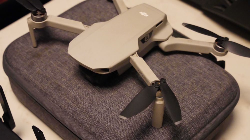 DJI Mavic Mini + Fly More Combo kit (protectoare elice lipsa)
