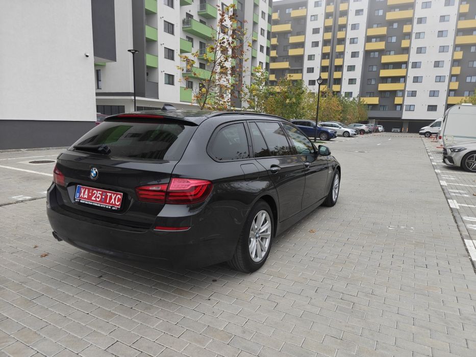 BMW Seria 5 520d xDrive Touring At.