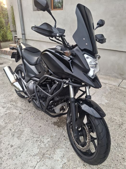 Vând sau schimb  Honda  NC 750XD