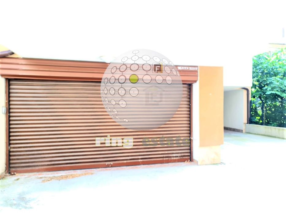 Продава се Четиристаен апартамент в Пловдив, Център - 200 кв.м за 1500 €/кв.м - Снимка #1