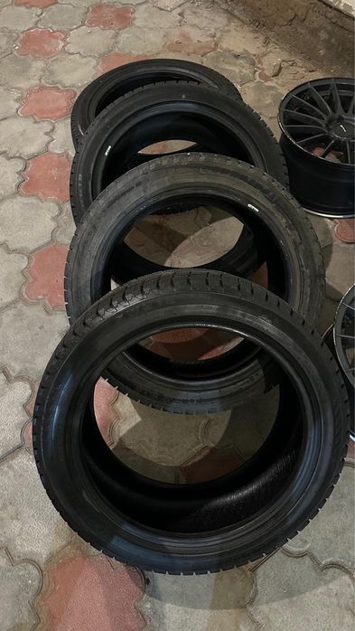 Продам Шины на камри 70/75