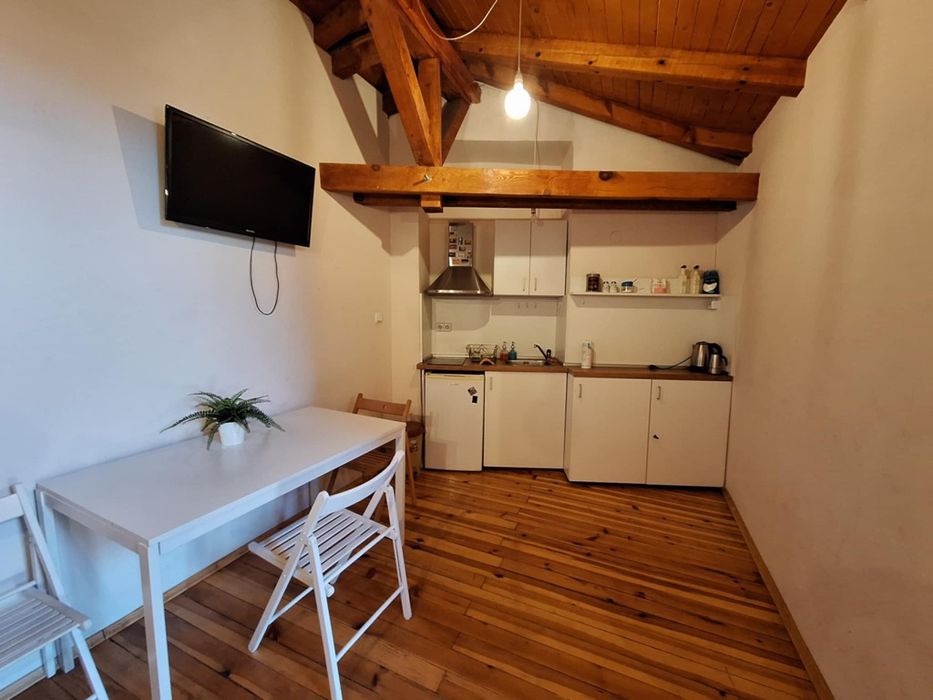 Дава се под наем  в София, Център - 16 кв.м за 209.61 € - Снимка #1