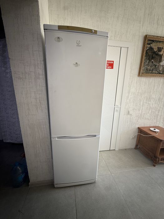 Холодильник!!! Срочно