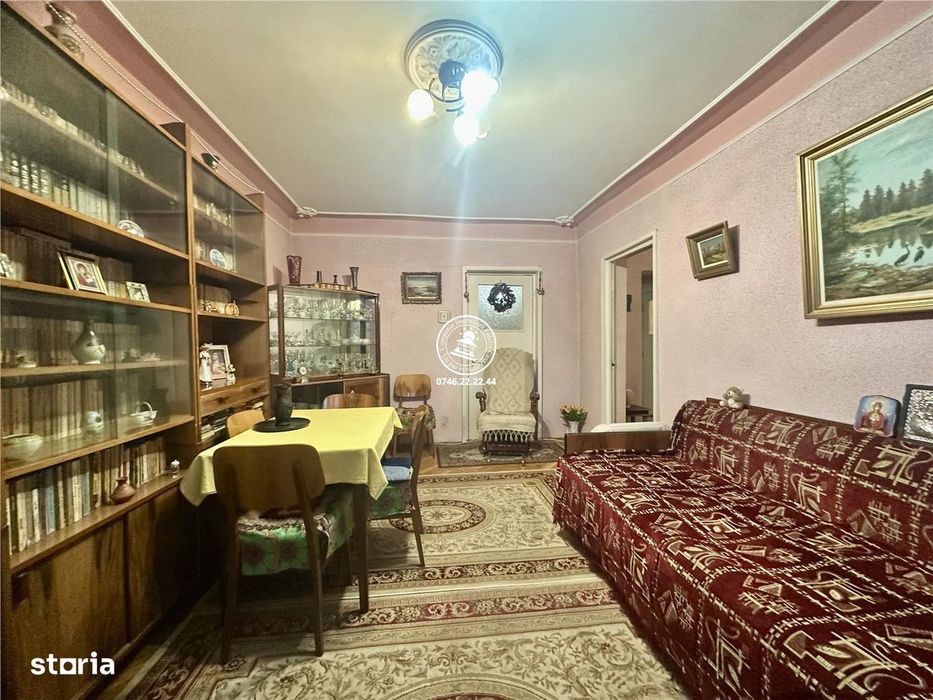Apartament 3 camere de vanzare Centru