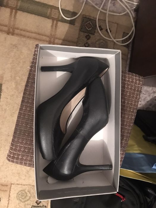 Фирменный туфли новый