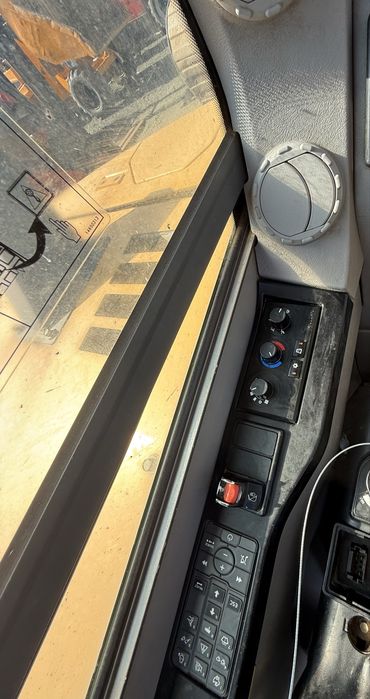 Excavator pe senile Volvo ECR88D an 2019 ore 3800 cupla rapida AC