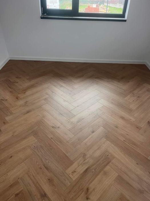 Montaj parchet Raschetare parchet recondiționare slefuire montaj parch