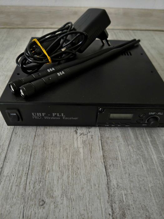 Receiver microfon wireless Univox EJ‑701DR (Okayo) antene 864 MHz