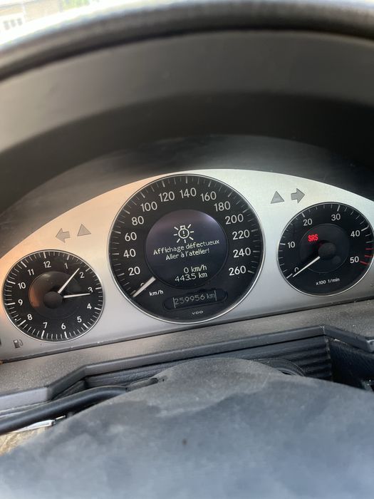 Mercedes W211 на части