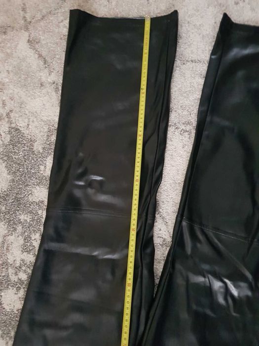 Pantaloni din piele Nasty Gal