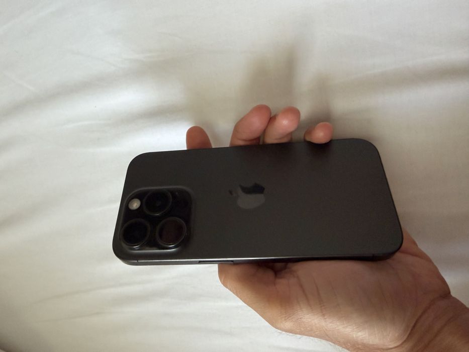 Iphone 15 pro , stare foarte buna