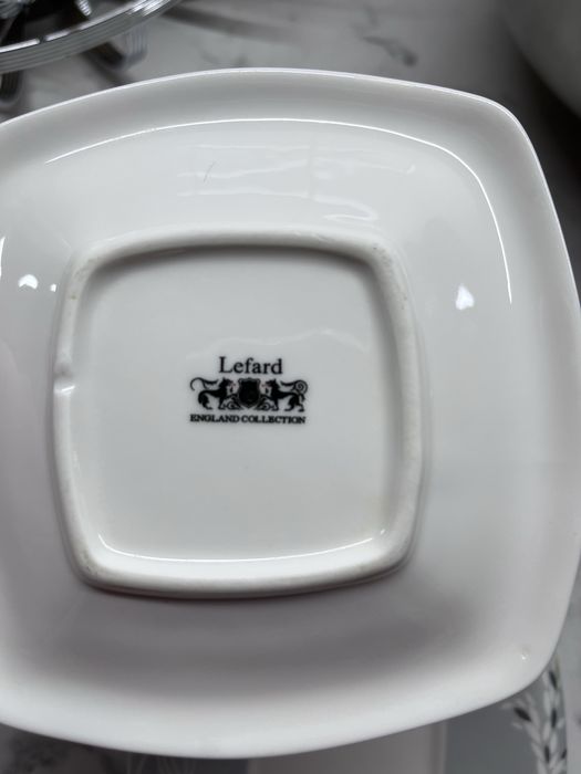 Чайные блюдца Lefard