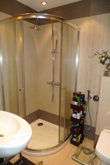 Медицинска академия тристаен, обзаведен, с асансьор