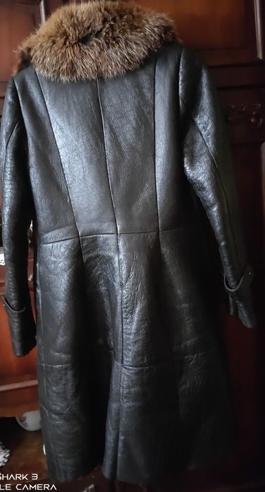 Дублёнка облегченная,воротник песец.  размер 48