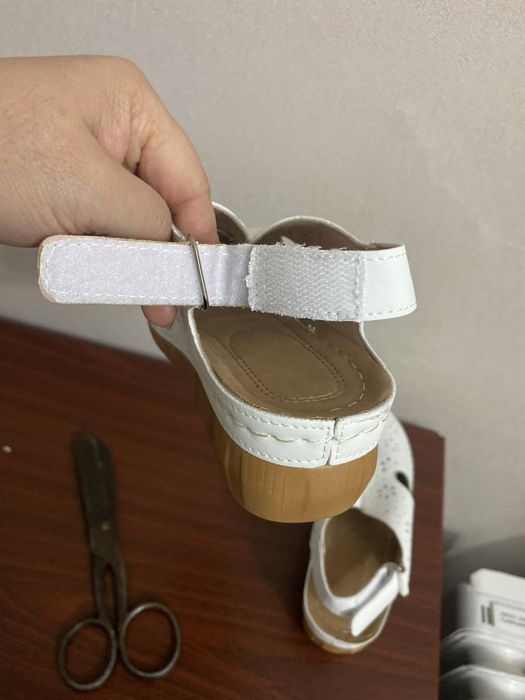 Летнии босоножки