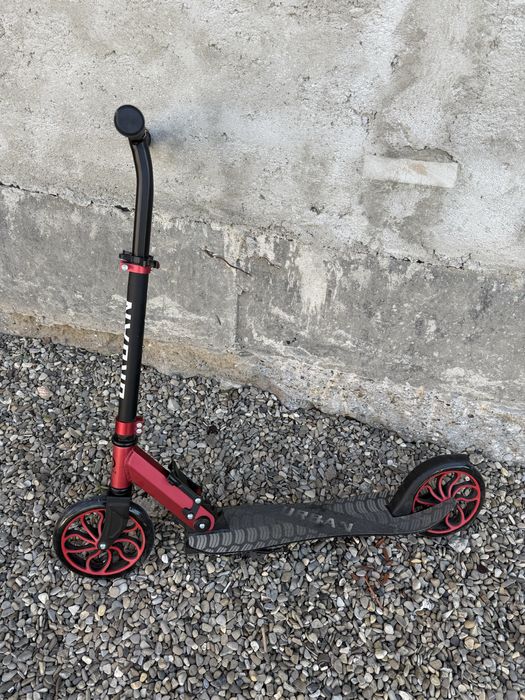 Vand trotineta Noua!