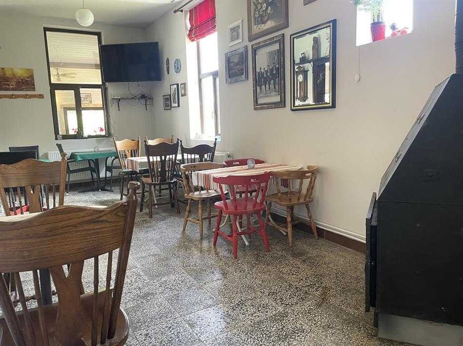 Продава се : Къща с разработен бизнес