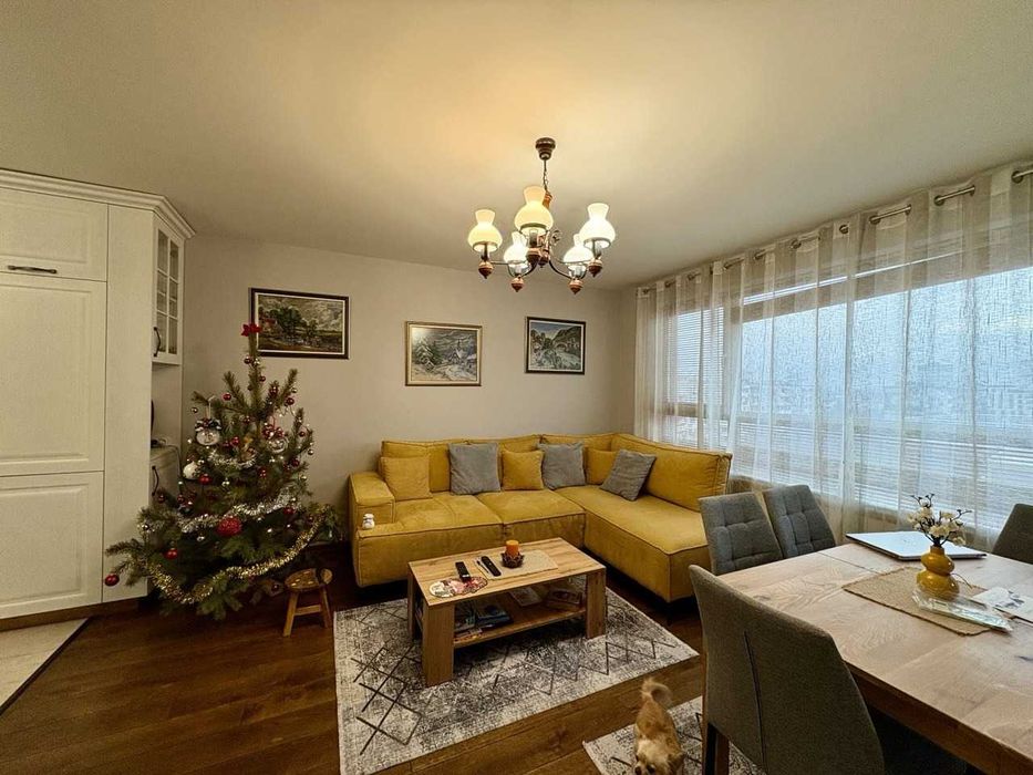 Продава се Тристаен апартамент в София, Дружба 1 - 83 кв.м за 1988 €/кв.м - Снимка #2