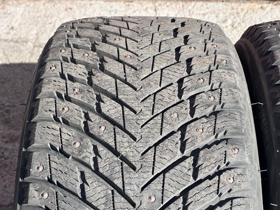 Зимняя резина 235/45 18 ZMAX