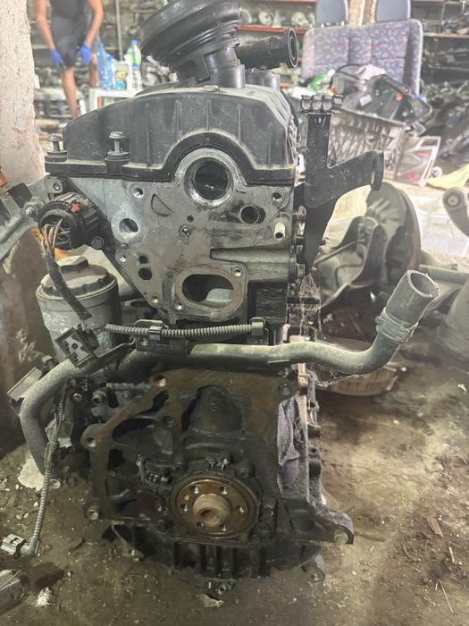 Vw golf5 touran A3 8p 1.9 tdi 105кс Двигател BXE