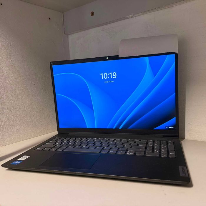 Laptop Lenovo V16 G4 i513420, 16GB RAM, 512SSD (AG15 Gara 1 B34238.1) Garantie 2 ani!