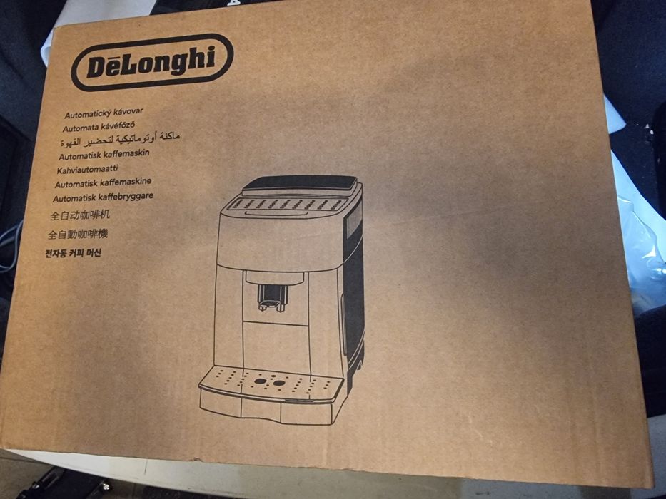 Aparat cafea espressor automat De'Longhi Magnifica S