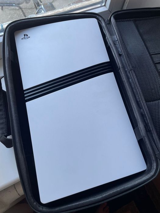 PS 5 PRO 2T продам срочно