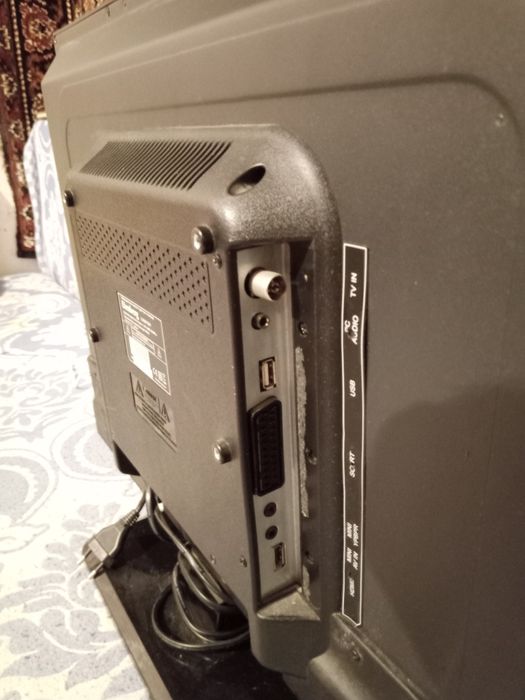 LED телевизор Elenberg LD28N70W