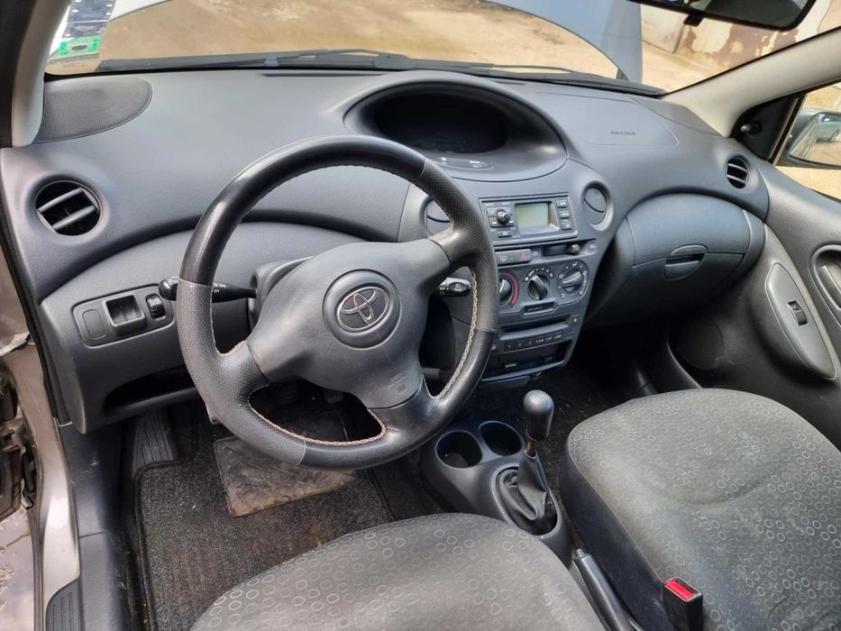 Toyota Yaris 1.4D4D/1.0 vvt-i/   На части