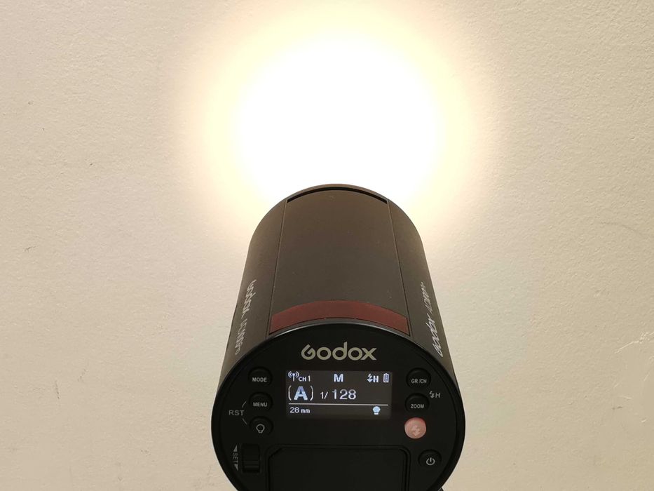 Преносима светкавица Godox AD100 Pro