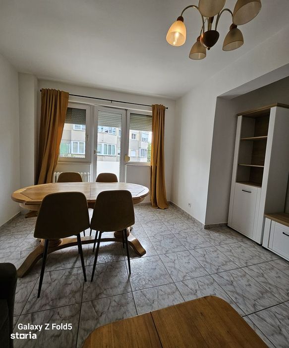 Apartament cu 3 camere de închiriat – str. Cazaban Iosia