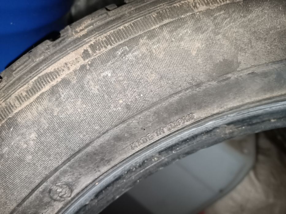 Продам шины зимние 205/55 16