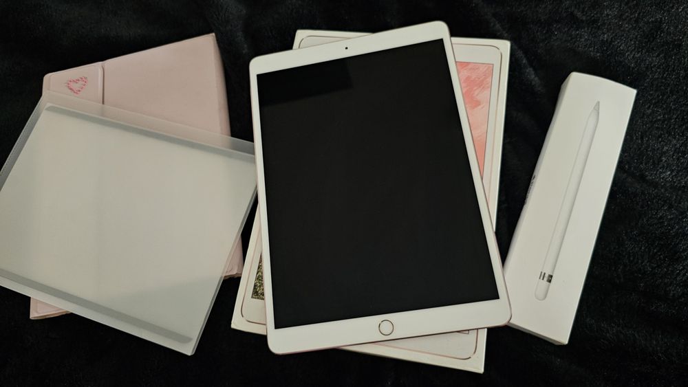 Ipad pro 10.5 inch 64 gb rose gold + apple pencil 1st gen + accesorii